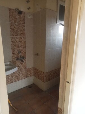 Bathroom in 2.5 BHK Independent House at Gomti Nagar – for Sale