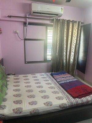 Bedroom in 1 BHK Apartment at Dheeraj Sagar, Malad West – for Rent