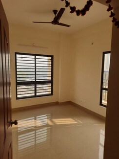 3 BHK + Extra Room Apartment For Rent in BBD Green City