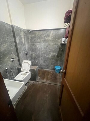 Furnished Amenities in 6 BHK Villa at Satellite – for Rent