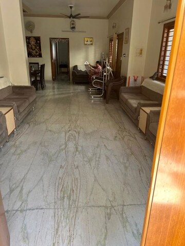 Hall in 6 BHK Villa at Satellite – for Rent