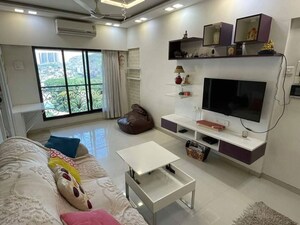 Master Bedroom in 2 BHK Apartment at Thane West – for Rent