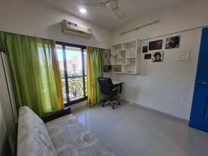 Living Room in 2 BHK Apartment at Thane West – for Rent