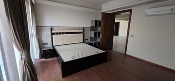 Bedroom in 4 BHK Builder Floor at Unitech Uniworld Resorts-The Residences, Sector 33 – for Rent
