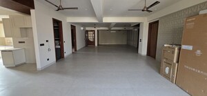 Living Room in 4 BHK Builder Floor at Unitech Uniworld Resorts-The Residences, Sector 33 – for Rent