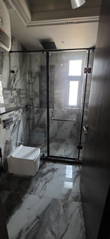 Bathroom in 4 BHK Builder Floor at Unitech Uniworld Resorts-The Residences, Sector 33 – for Rent