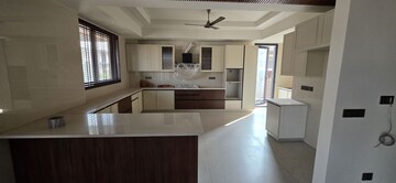 Kitchen in 4 BHK Builder Floor at Unitech Uniworld Resorts-The Residences, Sector 33 – for Rent