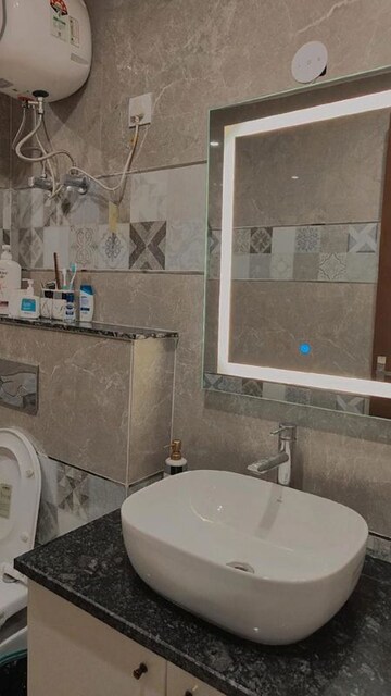 Bathroom in 3.5 BHK Builder Floor at Unitech Uniworld Resorts-The Residences, Sector 33 – for Rent