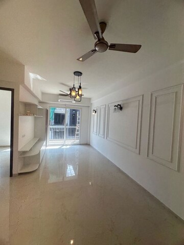 Building Lobby in 3 BHK Apartment at Smart World Orchard, Sector 61 – for Rent