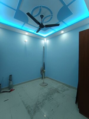 Furnished Amenities in 2 BHK Builder Floor at Vipin Garden – for Rent