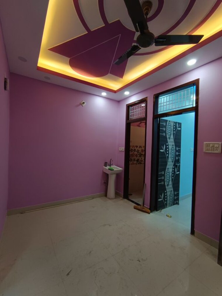 Room, vipin garden 2 Bedroom 65 Acre Builder Floor In Vipin Garden Delhi 10084720