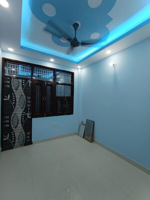 Furnished Amenities in 2 BHK Builder Floor at Vipin Garden – for Rent