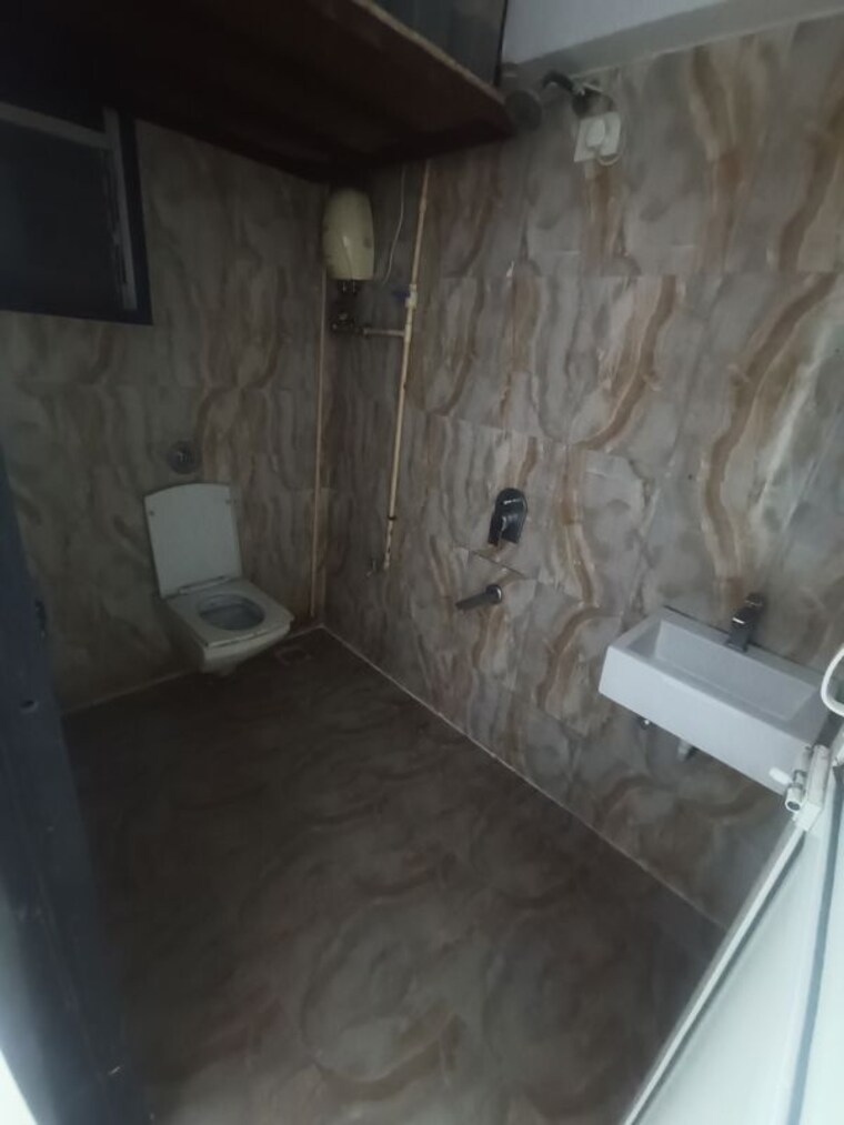 Bathroom, lotus-lotus-link-square 2 Bedroom 1110 Sq.Ft. Apartment In Malad West Mumbai 10084767