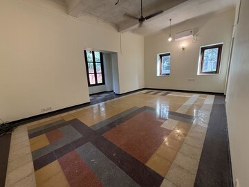 4 BHK Apartment For Rent in Kemps Corner