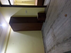 Furnished Amenities in 1.5 BHK Apartment at Sarita Vihar – for Rent