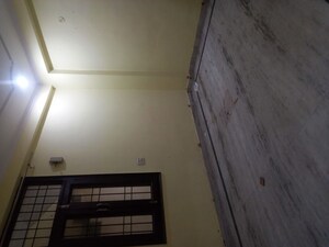 Room in 1.5 BHK Apartment at Sarita Vihar – for Rent