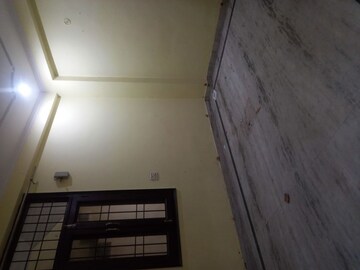 Room in 1.5 BHK Apartment at Sarita Vihar – for Rent