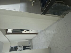 Furnished Amenities in 1 BHK Apartment at Kurla West – for Rent