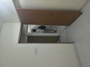 Furnished Amenities in 1 BHK Apartment at Kurla West – for Rent