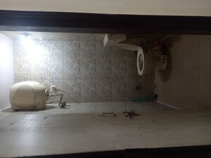 Bathroom in 1.5 BHK Independent House at Sarita Vihar – for Rent