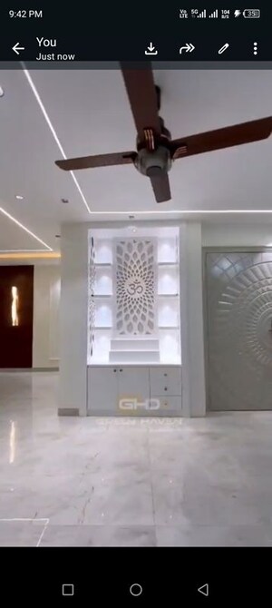 Building Lobby in 3.5 BHK Builder Floor at Birla Navya, Sector 63a – for Sale