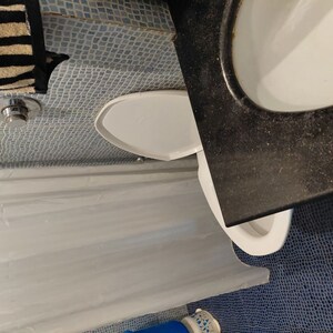 Bathroom in 2.5 BHK Apartment at Oberoi Realty Woods, Goregaon East – for Rent