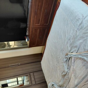 Furnished Amenities in 2.5 BHK Apartment at Oberoi Realty Woods, Goregaon East – for Rent