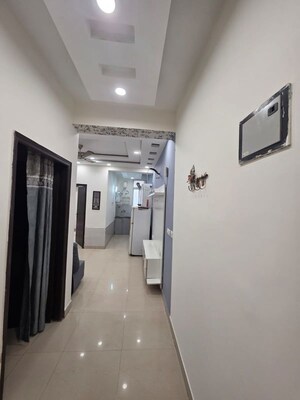 Building Lobby in 2 BHK Builder Floor at DLF City Gurgaon, Sector 27 – for Rent