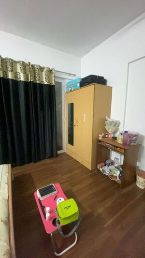 Bedroom in 3 BHK Apartment at Skywards Nirvana, Hadapsar – for Rent