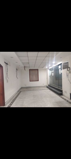  Showroom For Rent in East Of Kailash