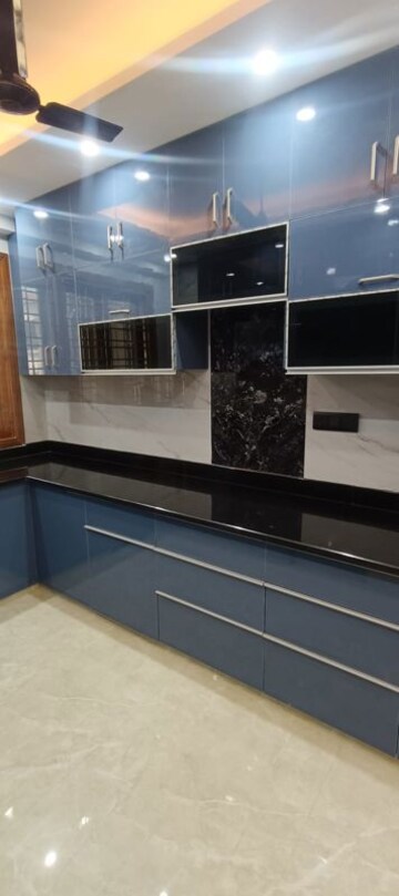 Kitchen in 2 BHK Builder Floor at RWA Apartments Sector 52, Sector 52 – for Rent