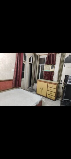 1.5 BHK + Extra Room Builder Floor For Rent in Lajpat Nagar 4