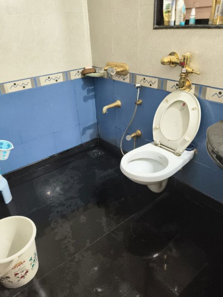 Master Bedroom, sambhavnath-apartment 2 Bedroom 850 Sq.Ft. Apartment In Ghatkopar East Mumbai 9594499