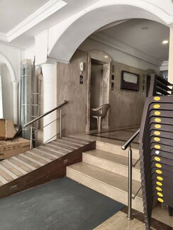 2 BHK Apartment For Rent in Sambhavnath Apartment