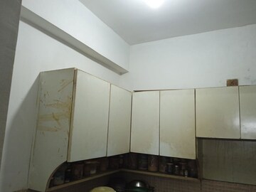 Kitchen in 2 BHK Builder Floor at RWA Apartments Sector 40, Sector 40 – for Rent