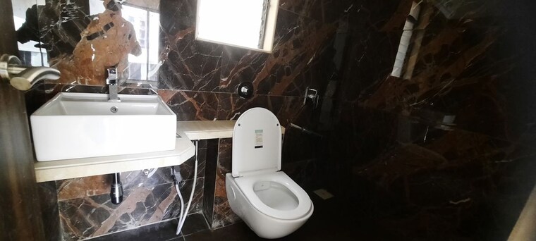 Bathroom, vardhman-grandeur 1 Bedroom 480 Sq.Ft. Apartment In Andheri West Mumbai 9384333