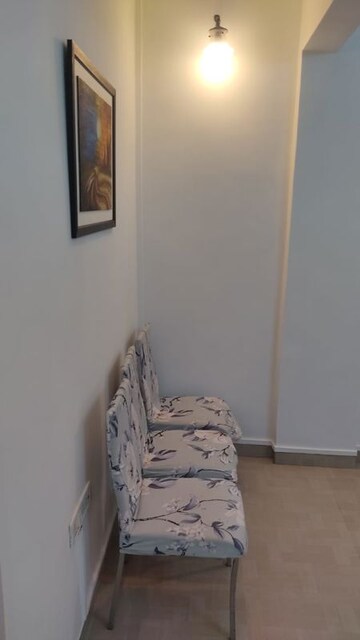 Furnished Amenities in 1 BHK Apartment at Andheri West – for Rent