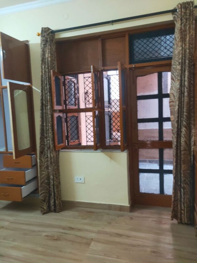 Room, sector 9 2.5 Bedroom 1550 Sq.Ft. Independent House In Sector 9 Gurgaon 10084960