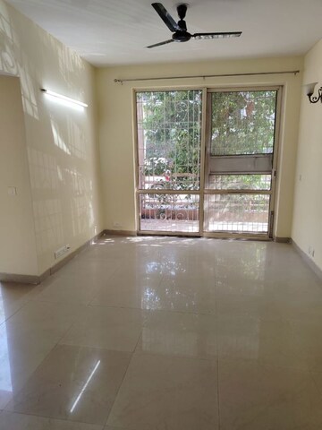Room in 3 BHK Builder Floor at Unitech Woodstock Floors, Sector 50 – for Rent