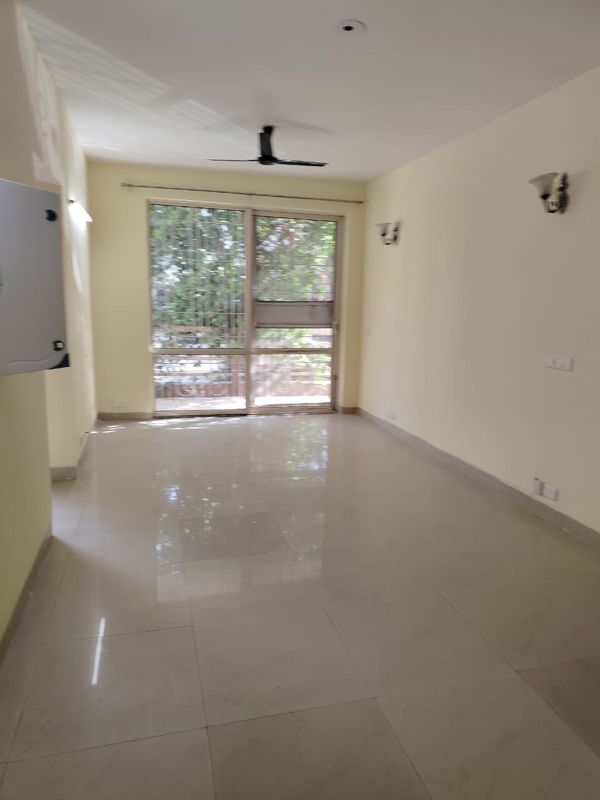 3 BHK + Pooja Room 1850 Sq.Ft. Builder Floor in Unitech Woodstock Floors