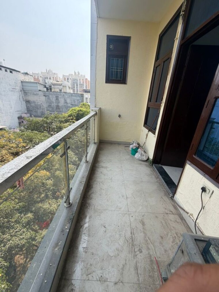 Balcony, sector 30 2 Bedroom 1300 Sq.Ft. Builder Floor In Sector 30 Gurgaon 10084991