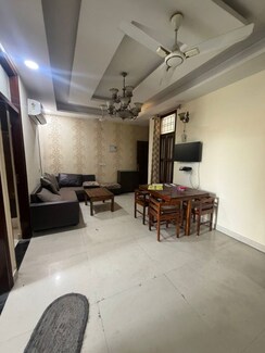 2 BHK Builder Floor For Rent in Sector 30
