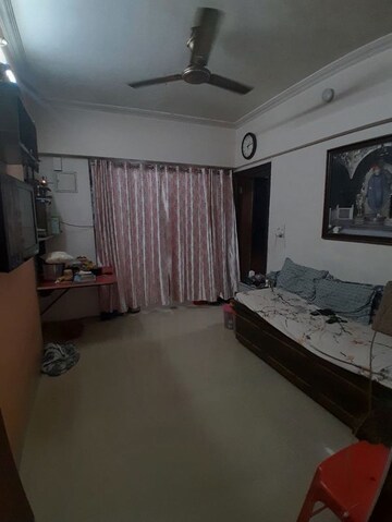Bedroom in 1 RK Apartment at Heena Gokul Crescent, Andheri East – for Sale
