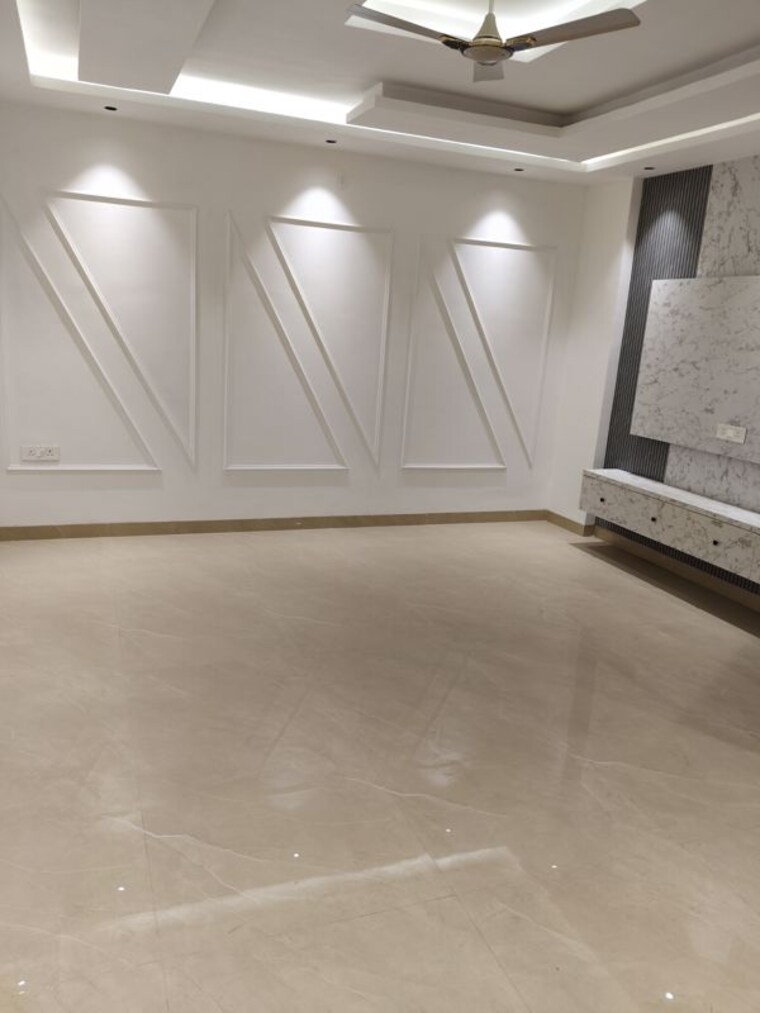 Room, chattarpur 4 Bedroom 210 Sq.Yd. Builder Floor In Chattarpur Delhi 10085013