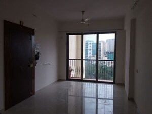 Room in 2 BHK Apartment at Andheri West – for Rent