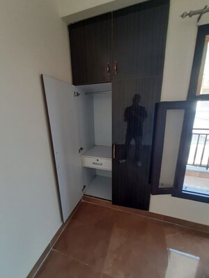 Furnished Amenities in 1 BHK Builder Floor at Chattarpur – for Rent