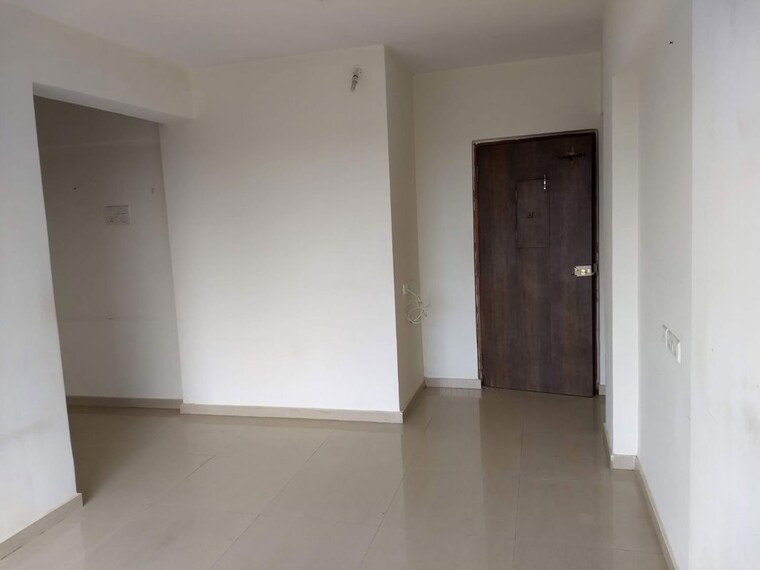 Room, miraj-residency 1 Bedroom 700 Sq.Ft. Apartment In Malad West Mumbai 9969733