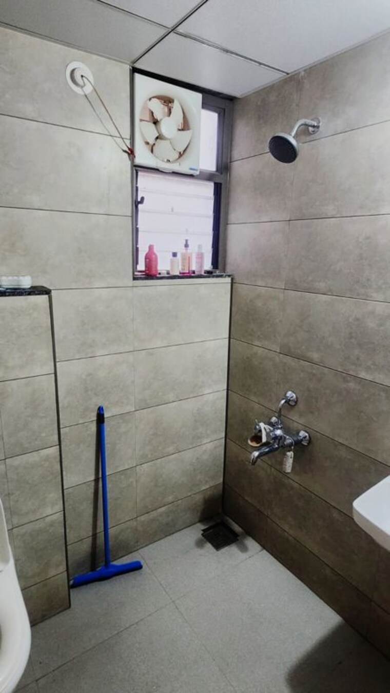 Bathroom, arvind-elan 2 Bedroom 800 Sq.Ft. Apartment In Kothrud Pune 10085041