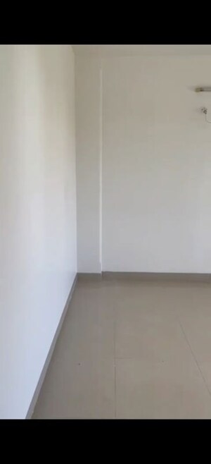 Room in 4 BHK Apartment at Andheri West – for Rent