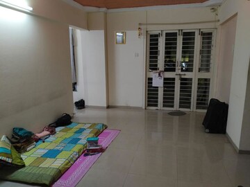 Room in 1 BHK Apartment at G K Daffodils Housing Society, Pimple Saudagar – for Rent